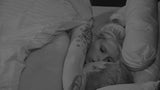 "Big Brother": So kuscheln & knutschen Sharon & Kevin