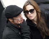 Angelina Jolie kriegt nicht genug von Brillenschlange Brad Pitt