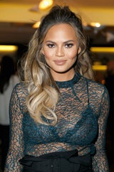 So stylisch sind Chrissy Teigens Schwangerschaftslooks!