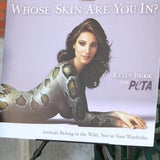 Kelly Brook enthüllt ihre Peta-Kampagne