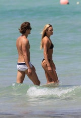 Candice Swanepoel: Sexy in Miami
