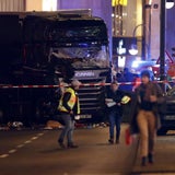 Berlin: Lkw rast in Christkindlmarkt - Mehrere Tote