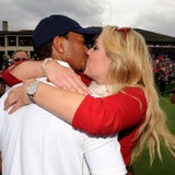Lindsey Vonn & Tiger Woods turteln am Golfplatz