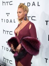 Beyoncé zeigt Mega-Dekolleté