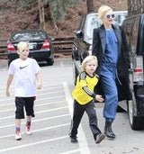Gwen Stefani unterwegs mit ihrer Familie
