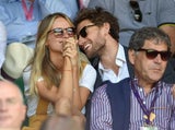 Cressida Bonas turtelt in Wimbledon
