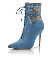 Das ist Rihannas Kollektion für Manolo Blahnik