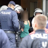 "Pizzaria Anarchia" nach Großeinsatz geräumt