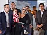 Sharon Stone: Mit Sohn am Pariser Flughafen