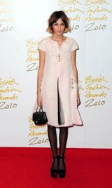 Alexa Chung bekommt eigene Fashionshow