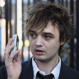 pete doherty gefängnis entlassung handy 1