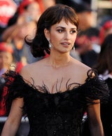 Pirates: Sexy Penelope Cruz, fescher Johnny Depp locken Hollywood ins Kino