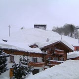 Maria Alm: Lawine begräbt Wohnhaus unter 3 Meter Schnee