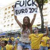 Nackt-Protest vor Ukraine-Spiel