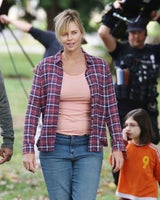 Charlize Theron sieht verändert aus