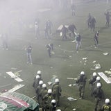 Athen-Derby nach Pyro-Attacken abgesagt