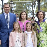 Spanische Royals besuchen die Ostermesse