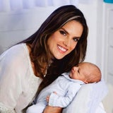 Alessandra Ambrosio zeigt Babyfotos