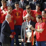 König Juan Carlos die siegreiche spanische Elf im La Zarzuela Palast