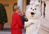 Die Monaco-Zwillinge beim Weihnachtsmann