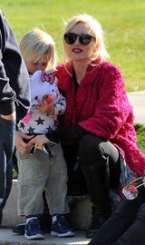 Stylisch: Stefani mit Kids im Park