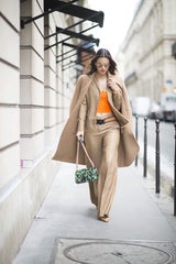 Alessandra Ambrosios lässiger Paris-Look