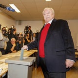 Empörung über Massen-SMS der NEOS