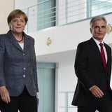 Kanzler und Merkel verlangen Asyl-Gipfel