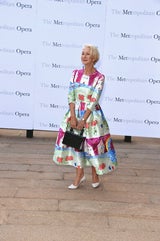 Helen Mirren - So stylisch recyclet sie ihr Kleid!