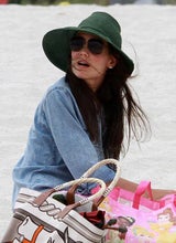 Katie Holmes & Suri Cruise: Strand-Spaß