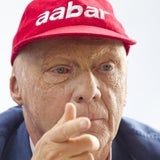 Hier zeigt Lauda seinen neuen Flieger
