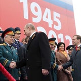 Putin bei Mega-Militärparade