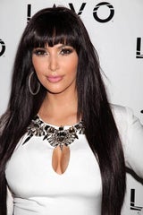Kim Kardashian zeigt ihre Kurven