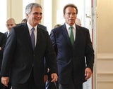 Arnold Schwarzenegger bei Bundeskanzler Werner Faymann.