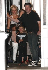 Die Brangelina-Kids zu Besuch bei Gwen Stefani