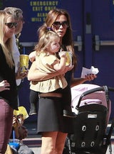 Victoria Beckham: Unterwegs mit den Kids