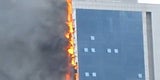 Hochhaus in Flammen