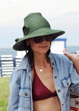 Suri Cruise auf Urlaub in Miami