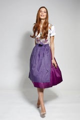 "Miss Austria": Annika Grill zeigt ihre Austro-Designer-Outfits