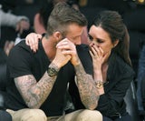 Die Beckhams turteln bei Basketballspiel