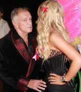 Hugh Hefner feiert mit Anna Sophia Berglund