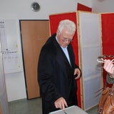Stronach wählte in Oberwaltersdorf