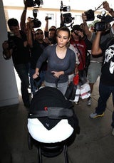 Kim Kardashian unterwegs mit Kourtney und Kindern