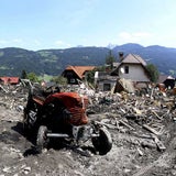 Aufräumarbeiten im Kampf gegen neuen Regen