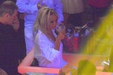 Pamela Anderson: Zu tief ins Glas geschaut