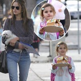 Alessandra Ambrosio holt Anja von der Schule ab