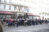 Justin Bieber-Fans belagern Hotel Sacher