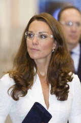 Kate mit Brillen