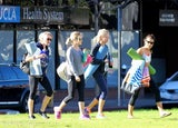 Reese Witherspoon & Naomi Watts: Yoga-Freundinnen