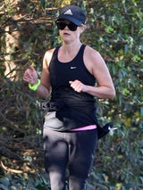 Reese Witherspoon macht Sport